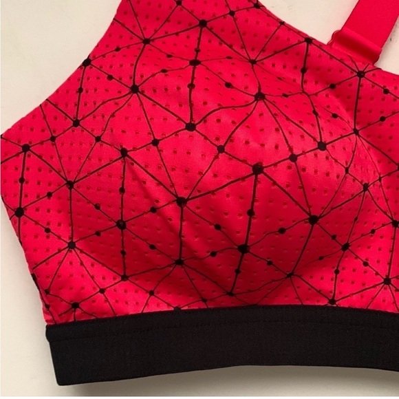 Victoria’s Secret Sports Bra - Picture 2 of 5